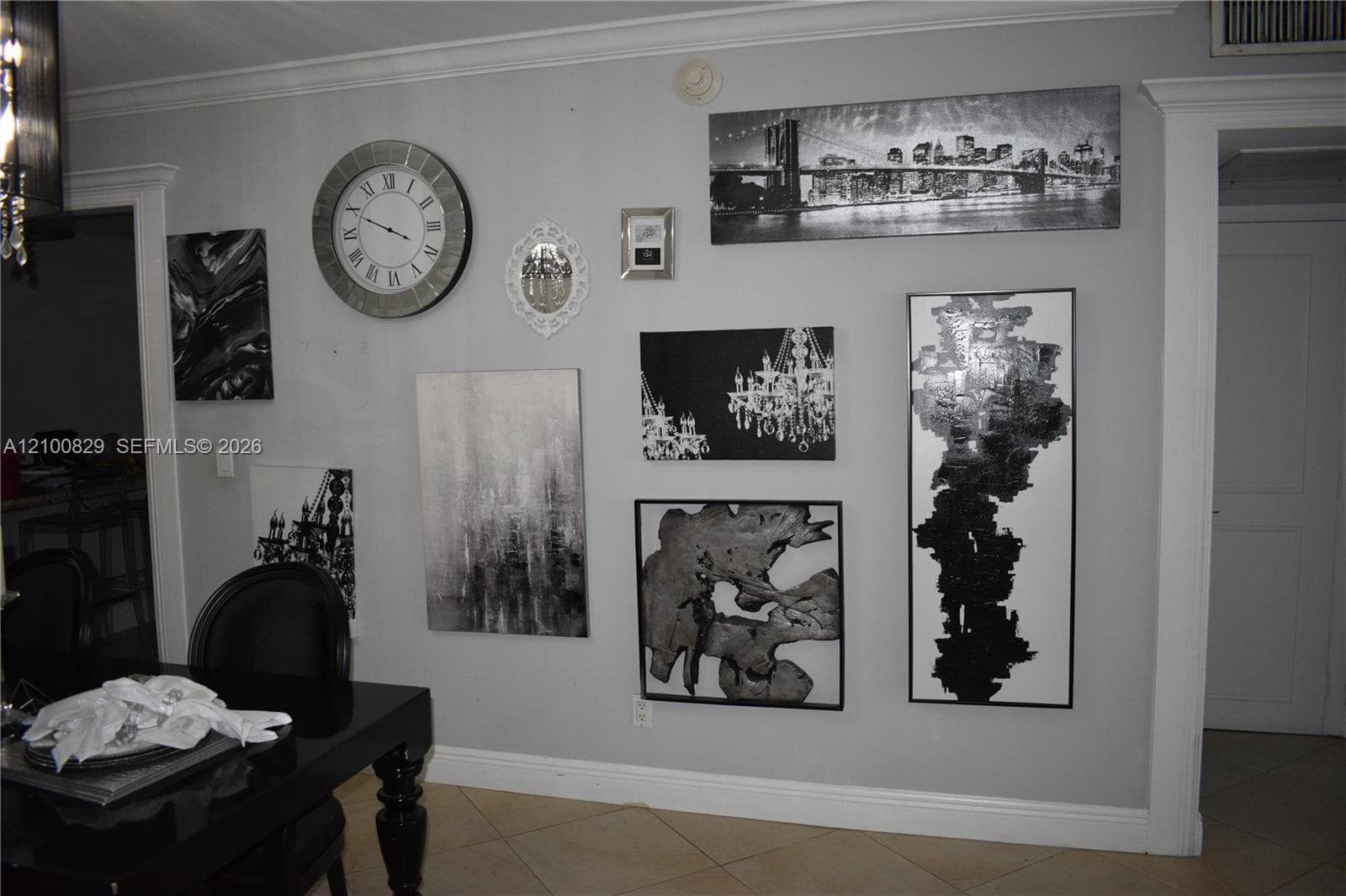 323 photo 6