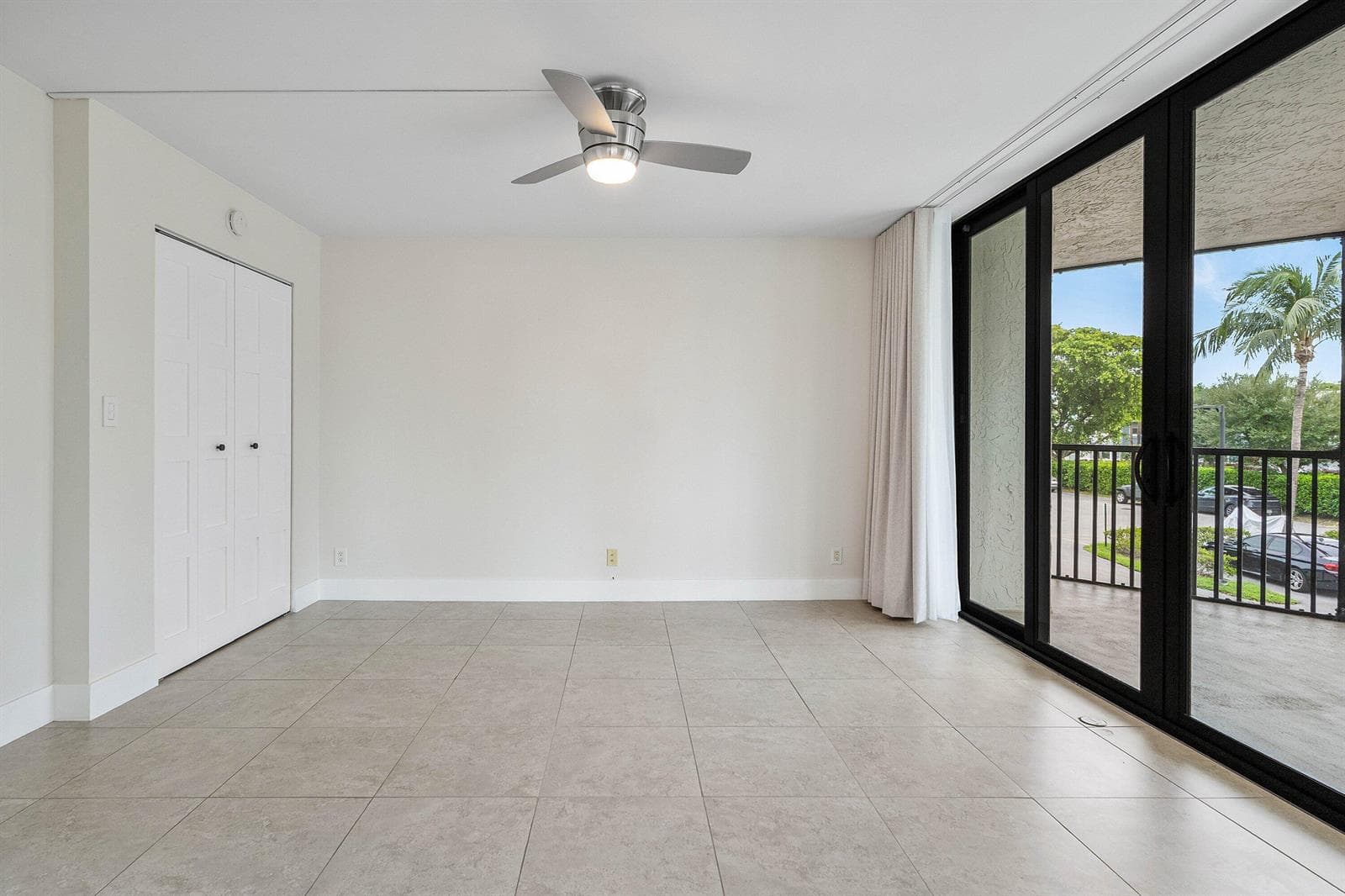 800 JEFFERY Street 201 photo 12