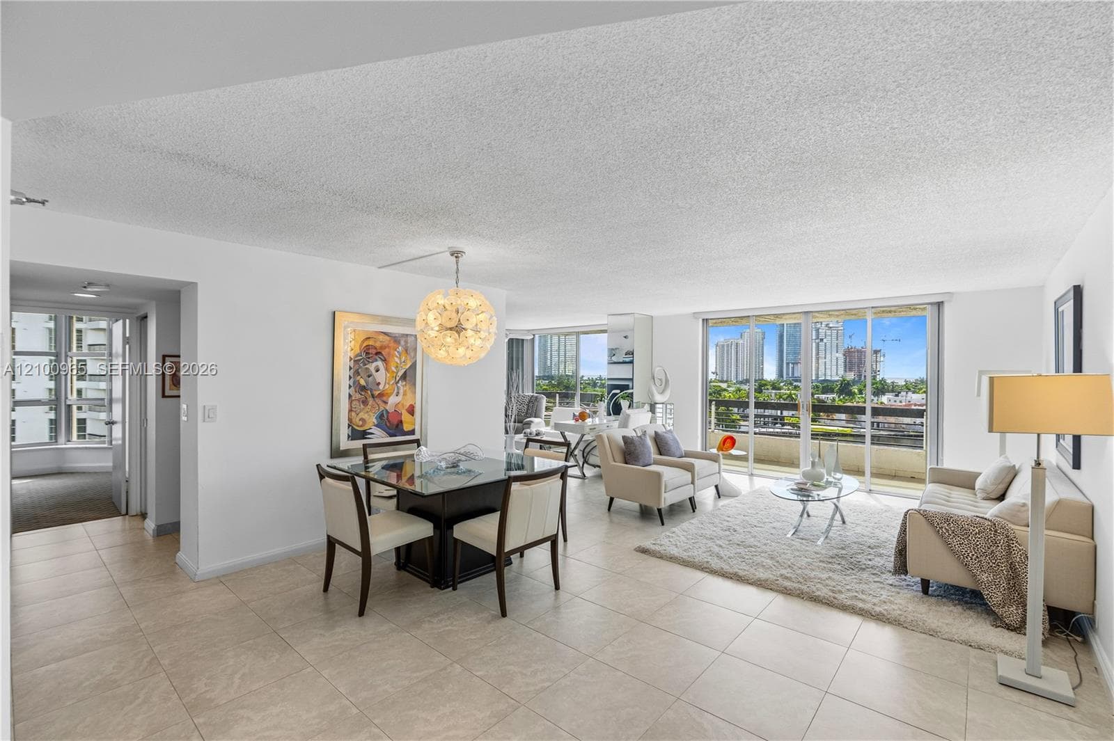 19101 NE 36th Ct 808 photo 2