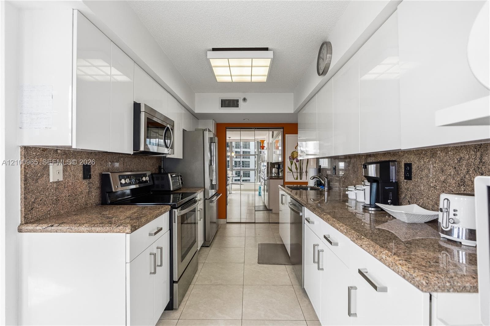 19101 NE 36th Ct 808 photo 9