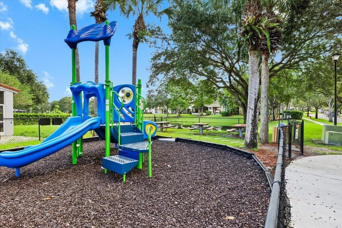 122 Seminole Lakes Drive photo 16