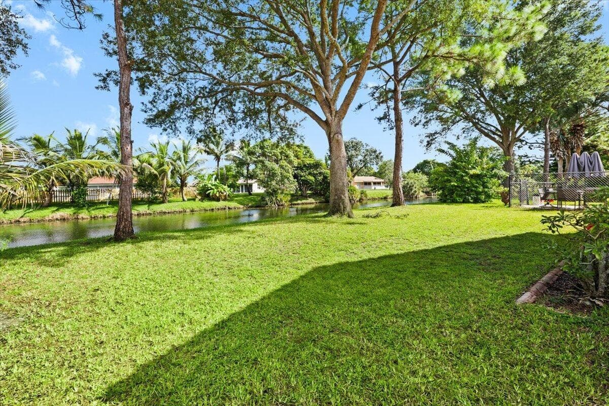 122 Seminole Lakes Drive photo 14