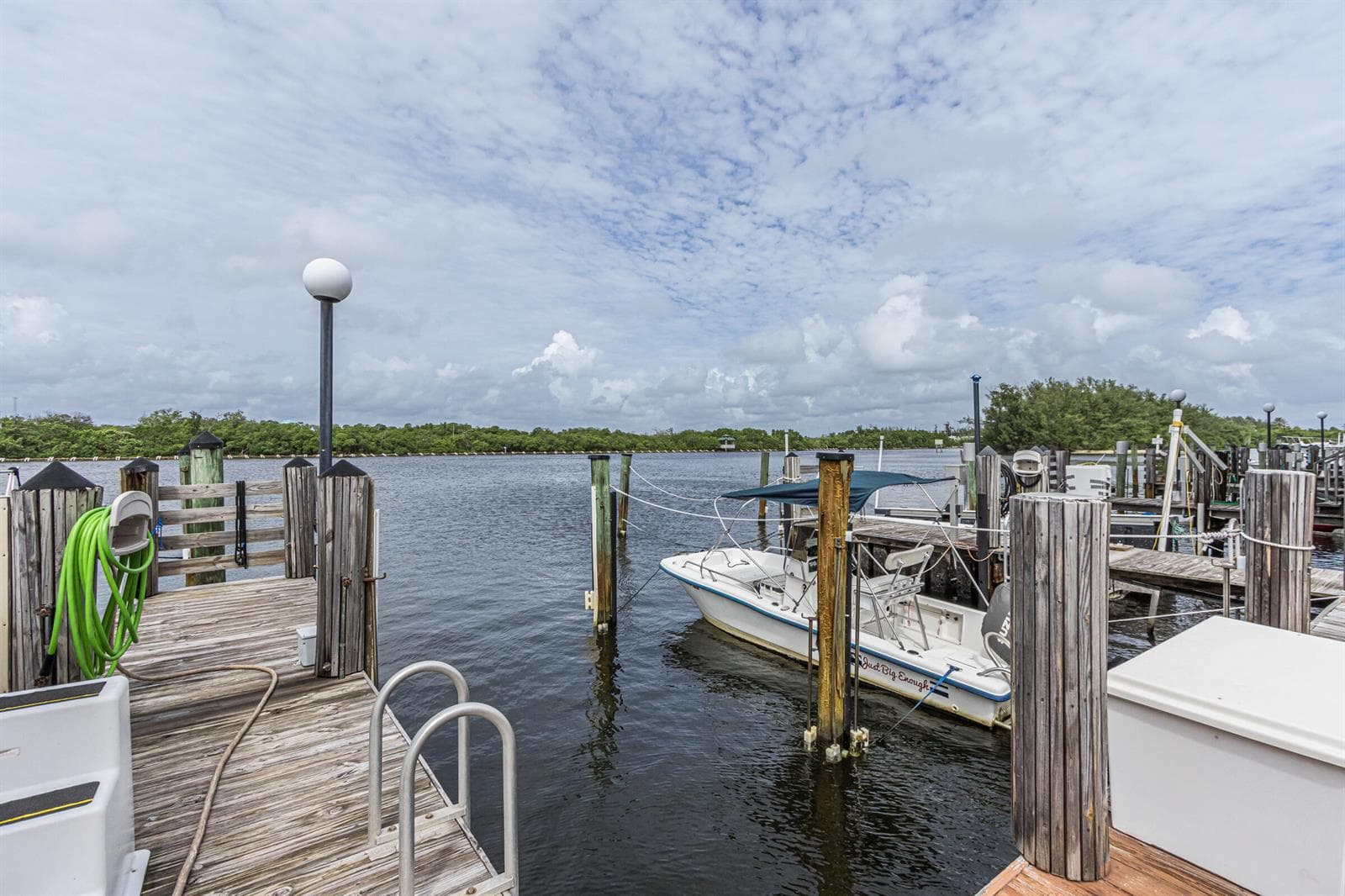 3200 N OCEAN Drive 402 photo 2