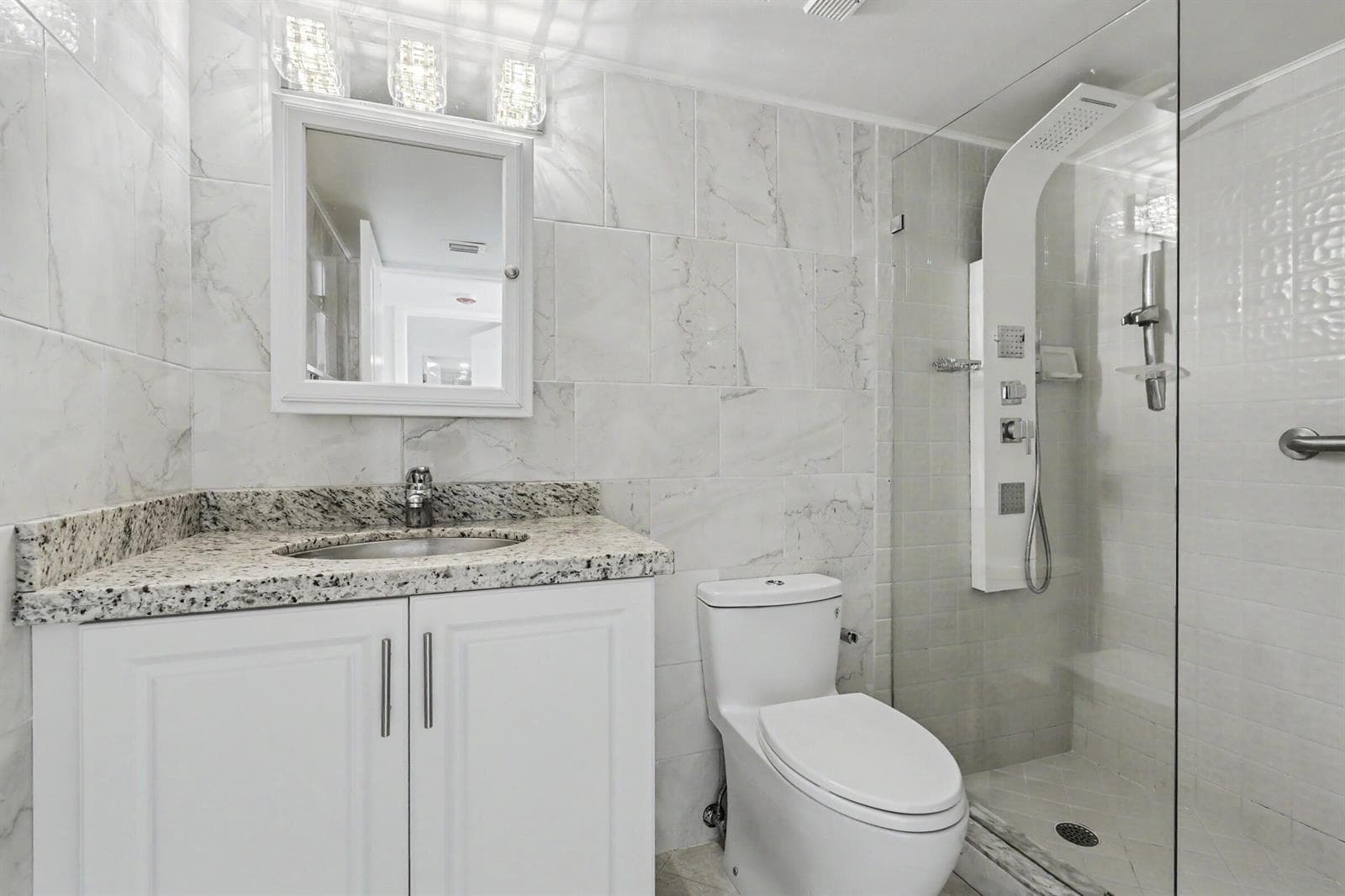 3200 N OCEAN Drive 402 photo 17