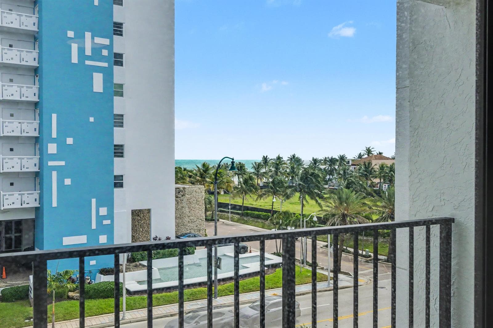 3200 N OCEAN Drive 402 photo 12
