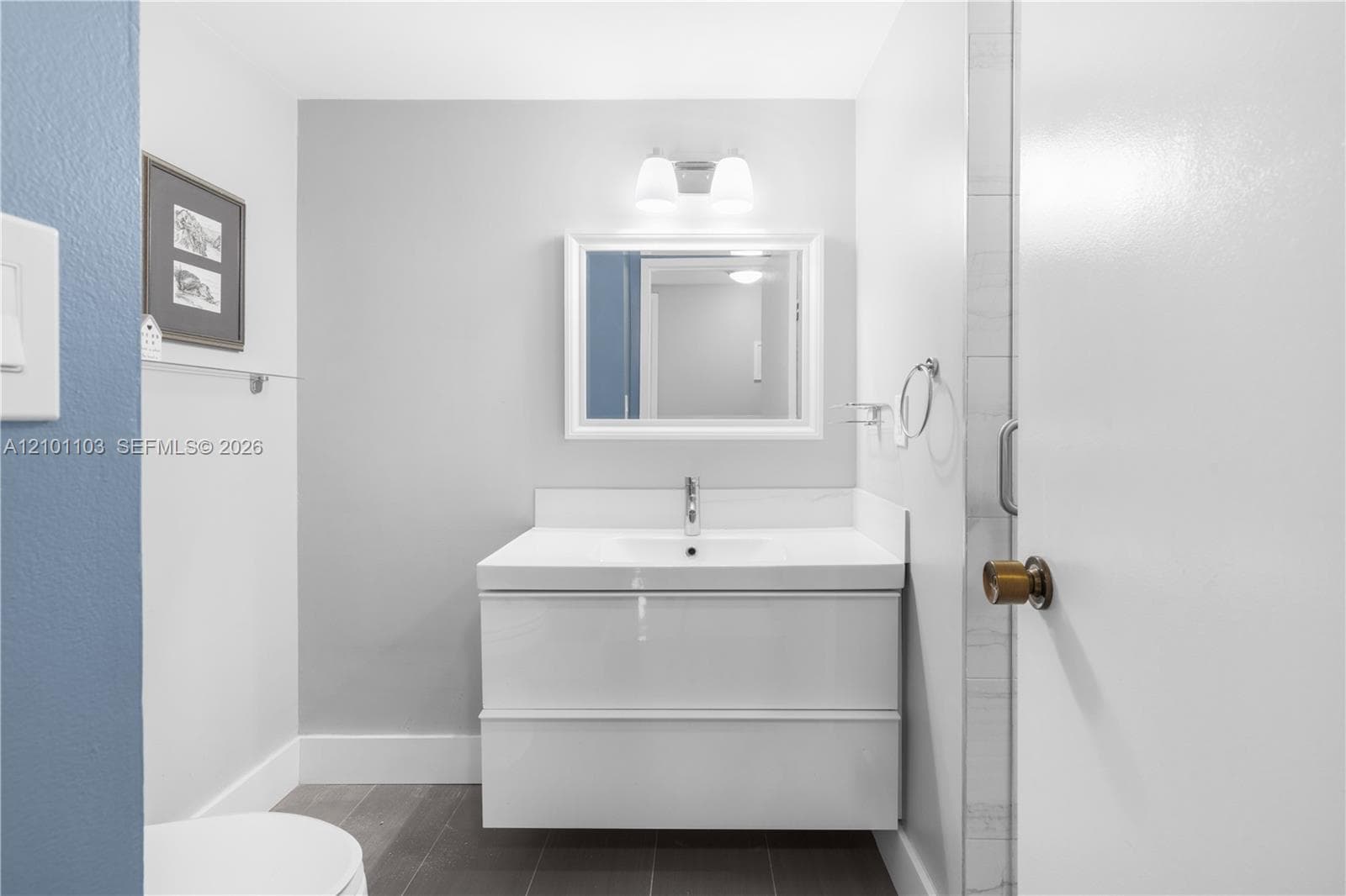 2500 PARKVIEW DR 507 photo 25
