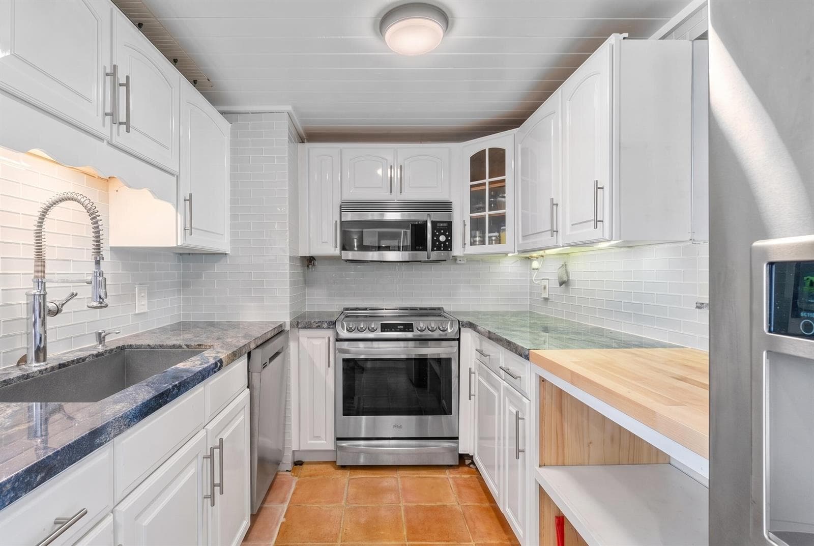 5600 N Flagler Drive 409 photo 3