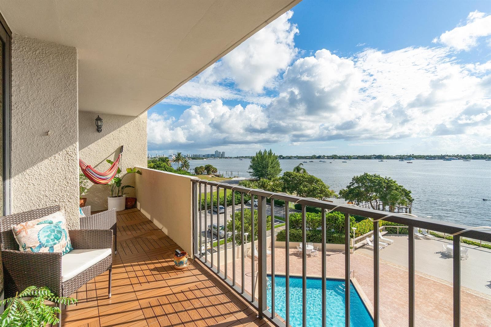 5600 N Flagler Drive 409 photo 10