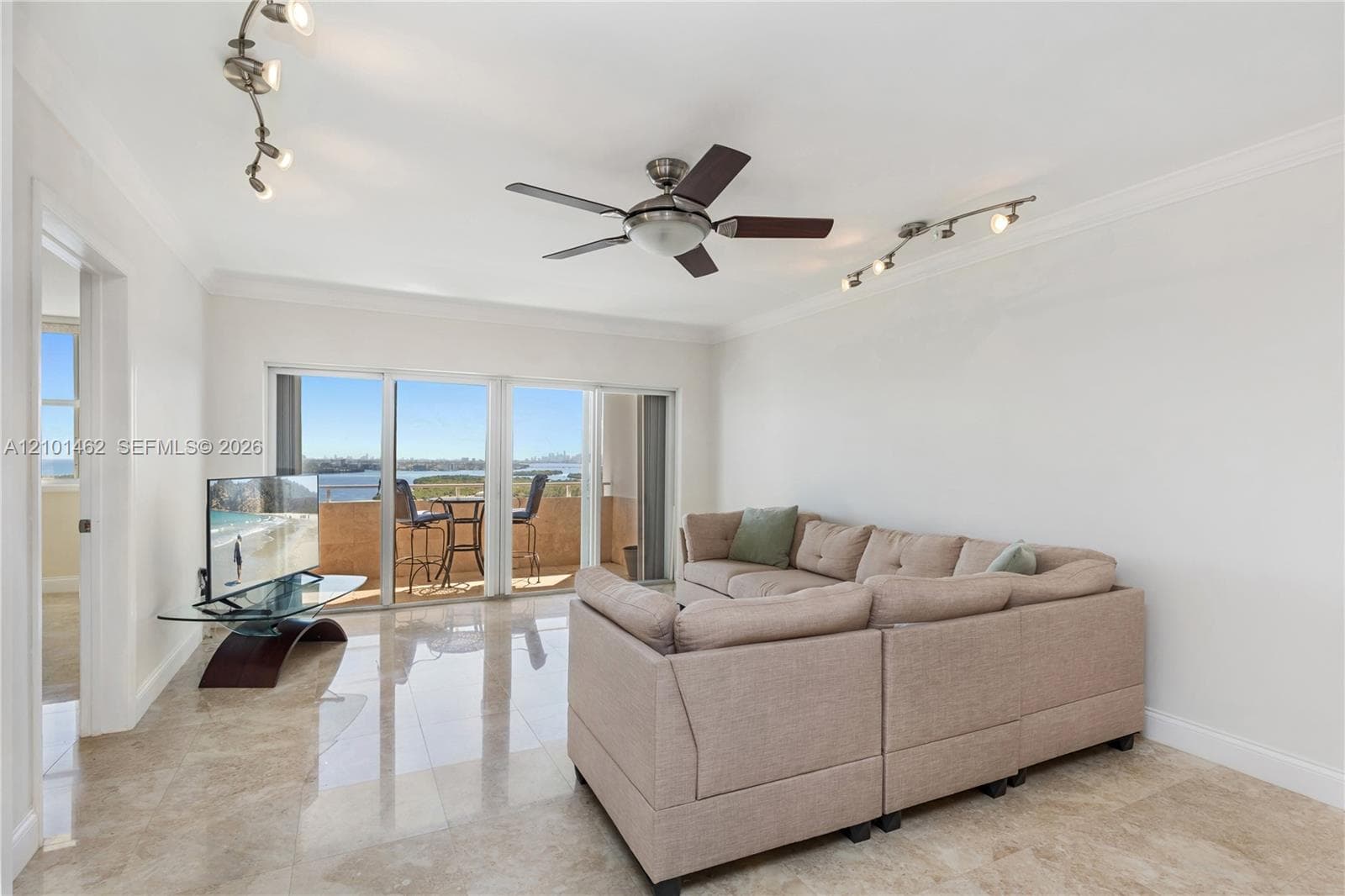 500 Bayview Dr PH20 photo 16