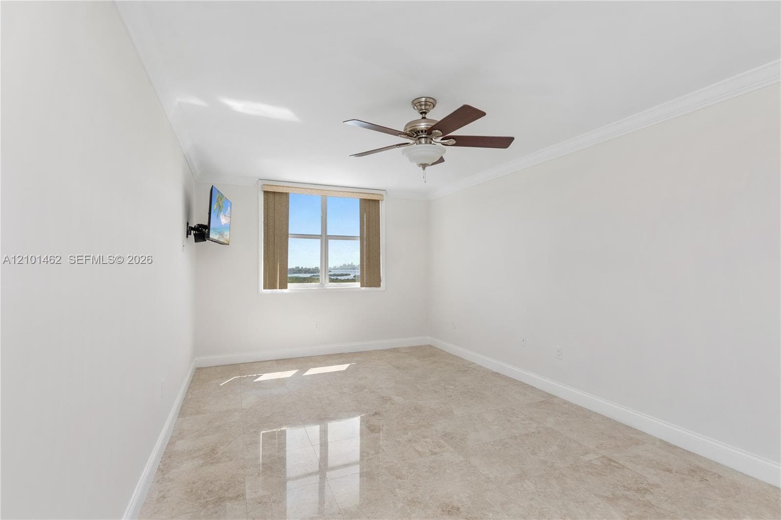 500 Bayview Dr PH20 photo 20