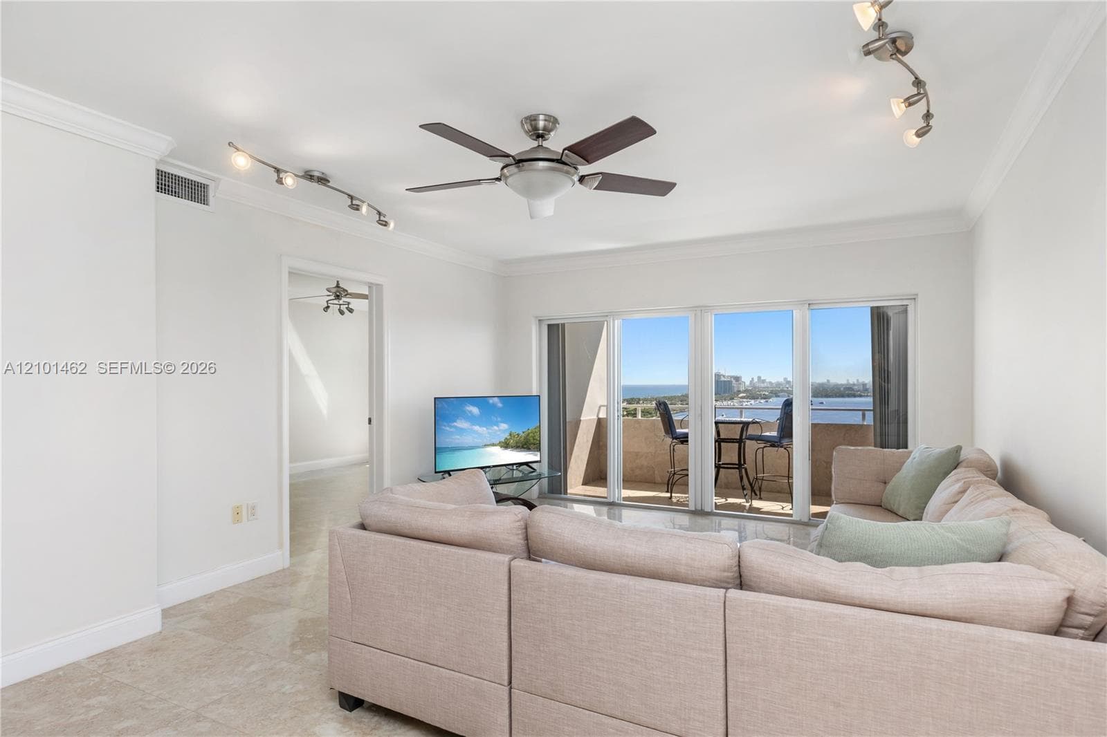 500 Bayview Dr PH20 photo 15