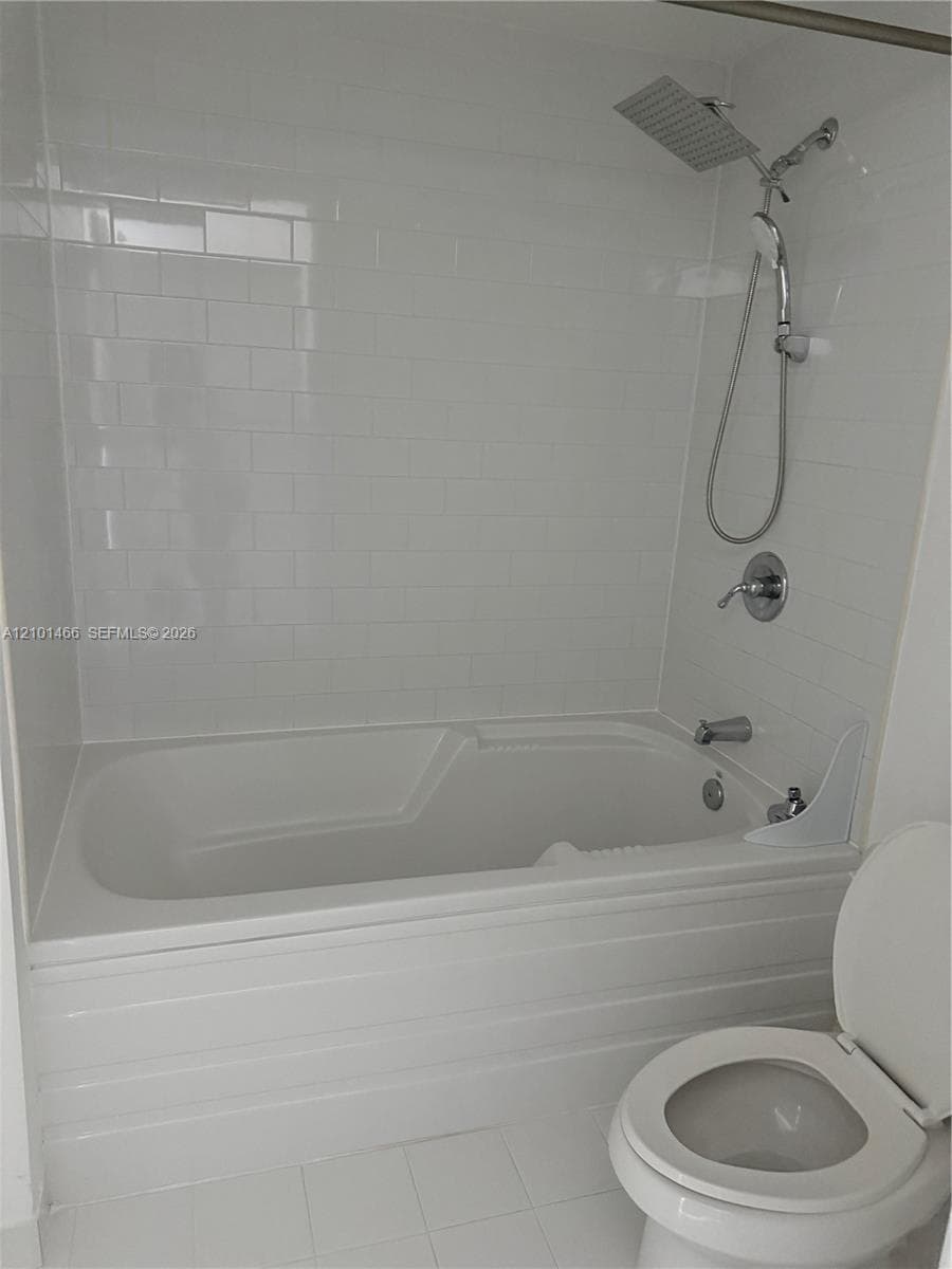 690 SW 1st Ct 1703 photo 14