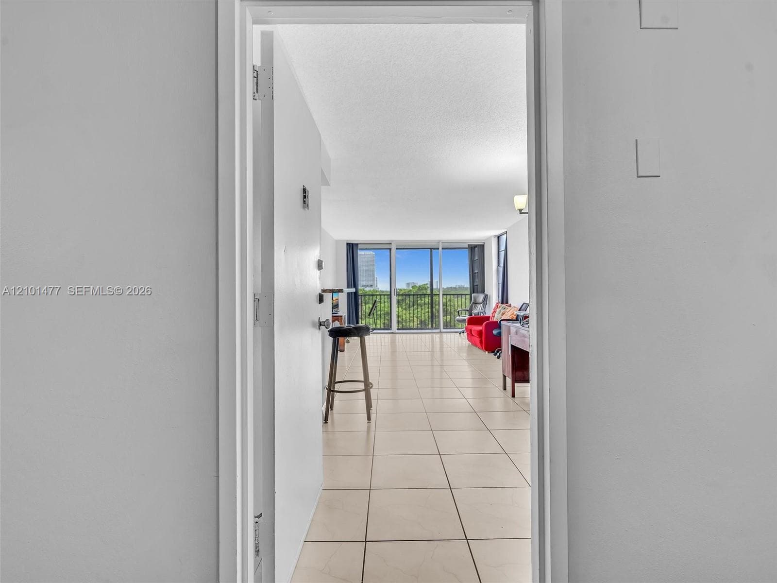 2500 NE 135th St C502 photo 6
