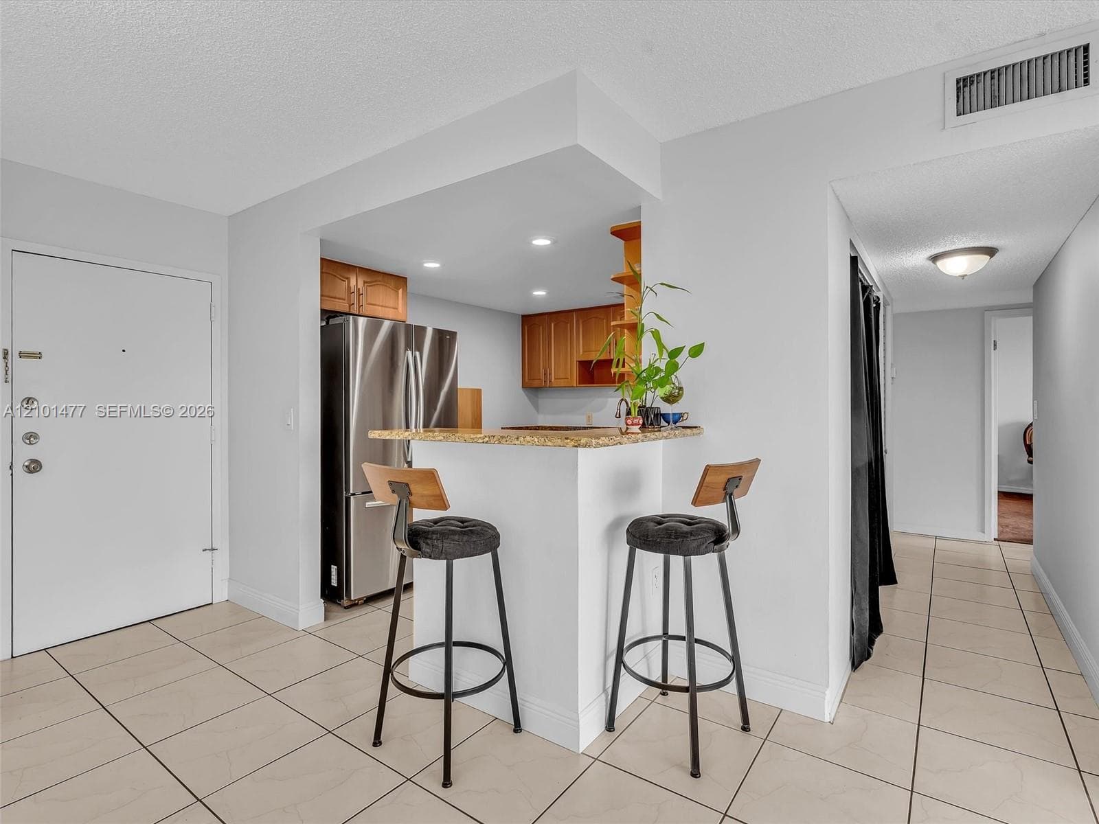 2500 NE 135th St C502 photo 15