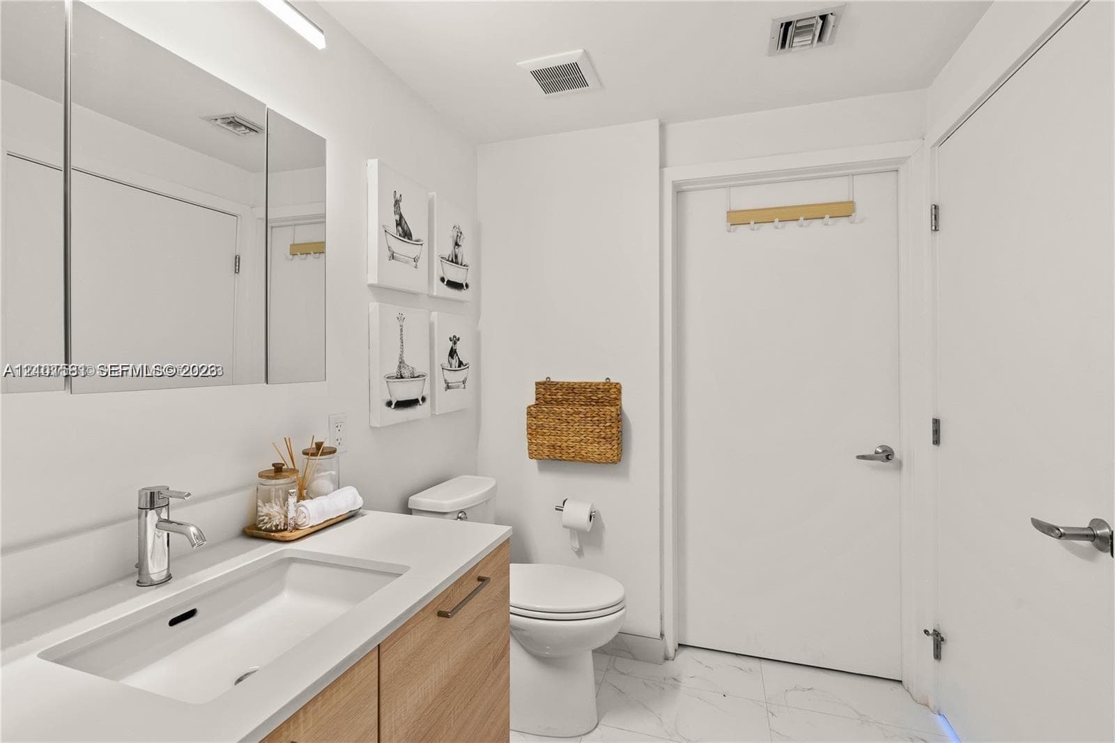 16385 Biscayne Blvd 2406 photo 18