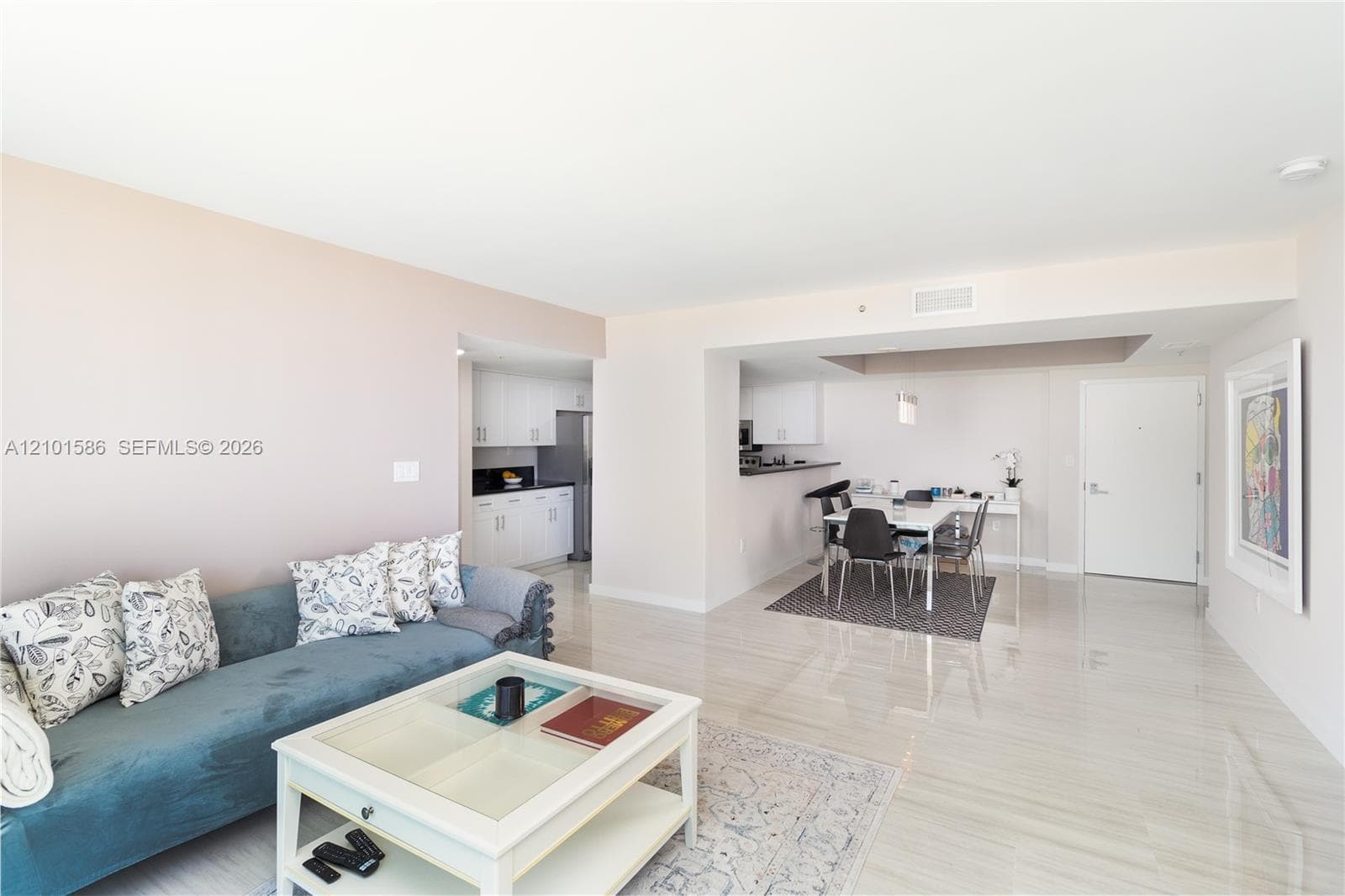650 West Ave 1708 photo 7