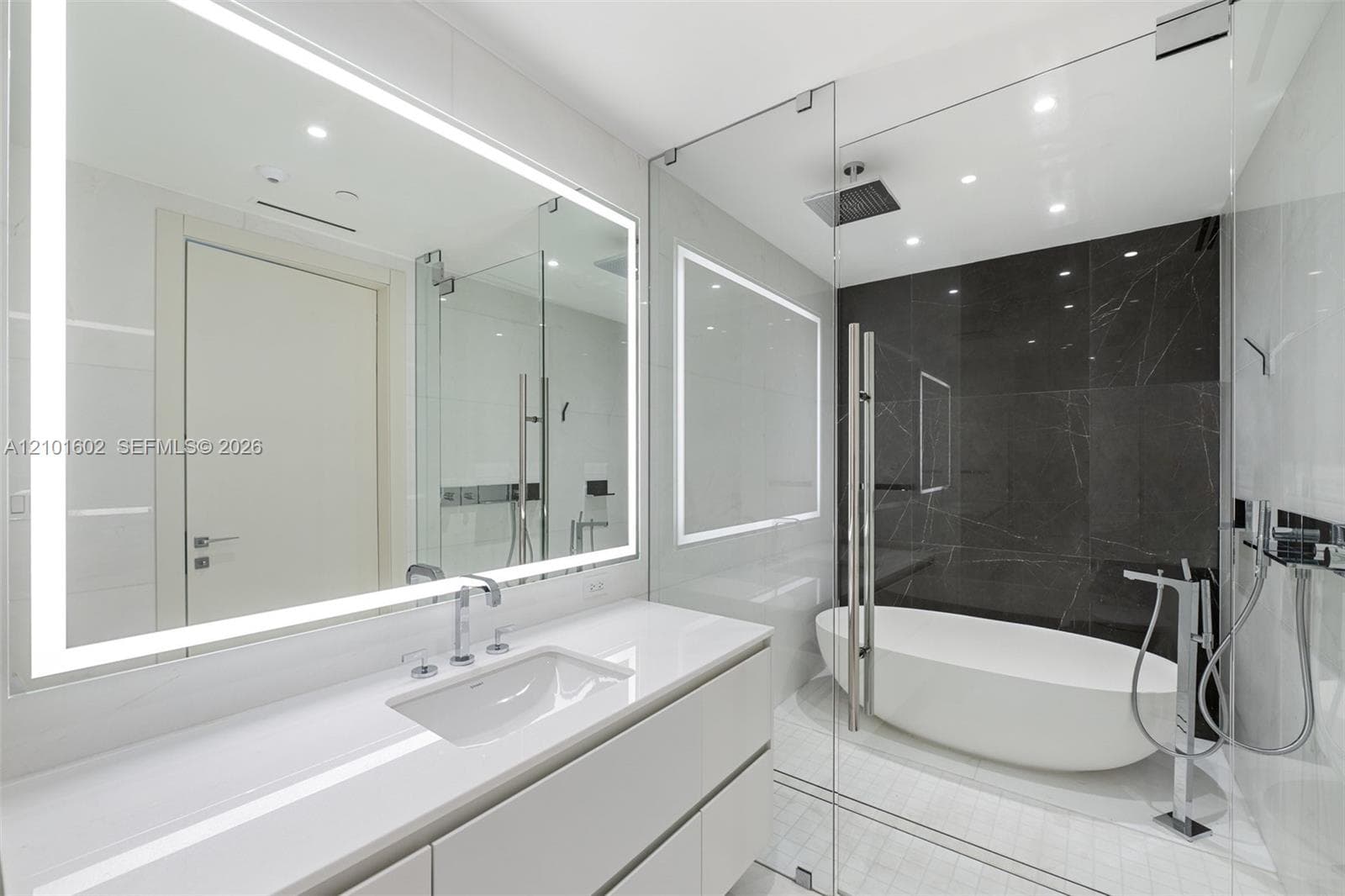 300 Biscayne Boulevard Way 1205C photo 22