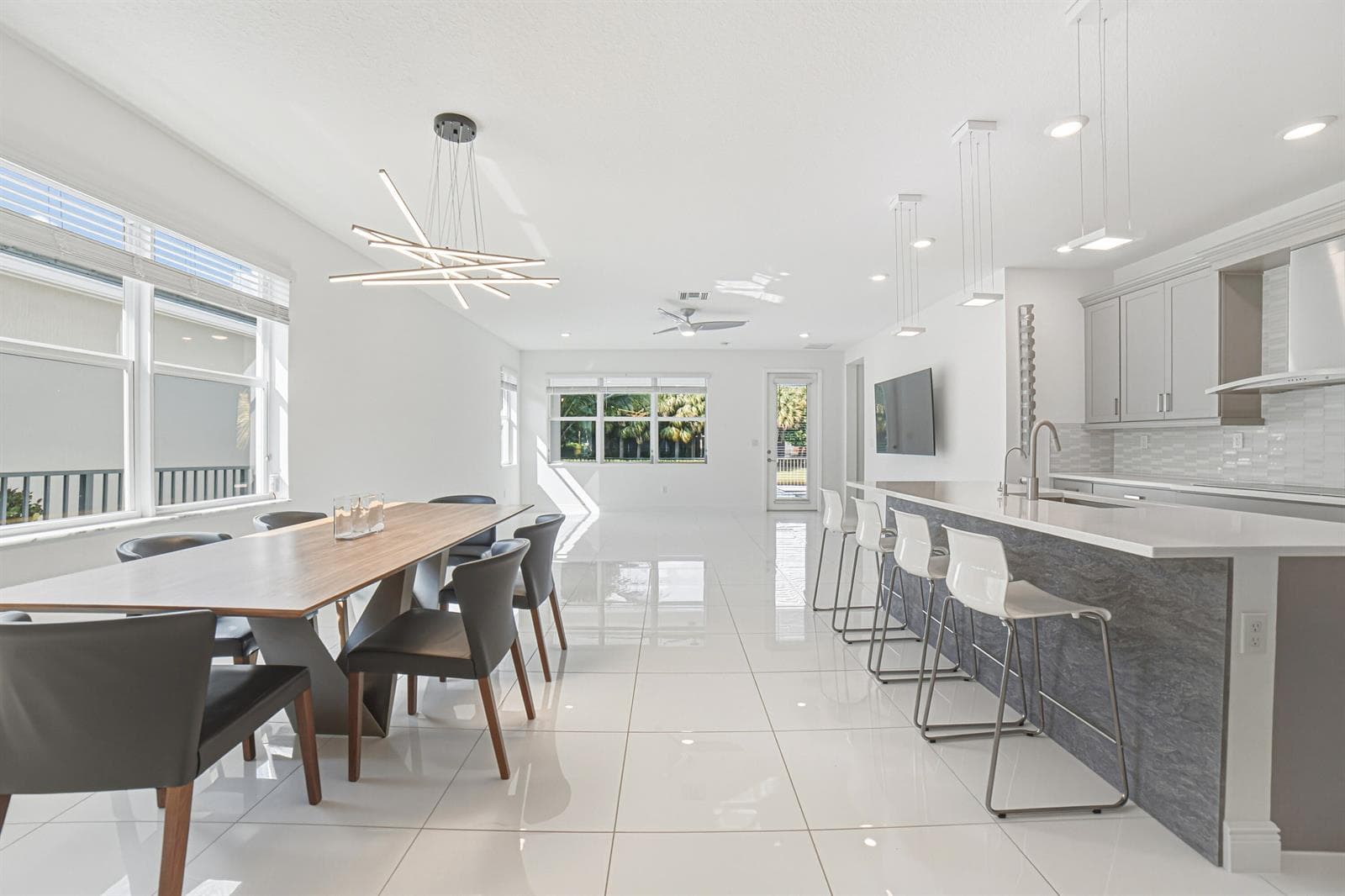 4065 MARINA Way photo 13
