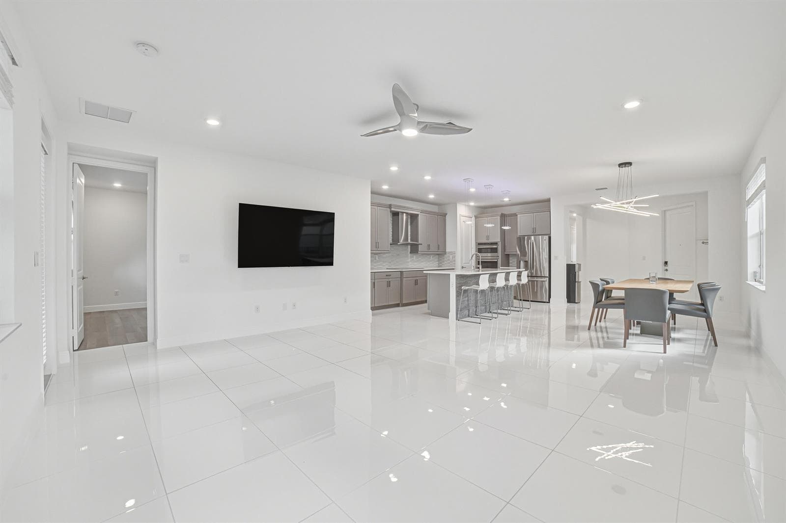 4065 MARINA Way photo 9
