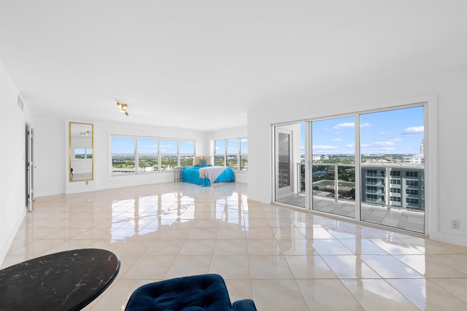 3500 GALT OCEAN Drive 2212A photo 10
