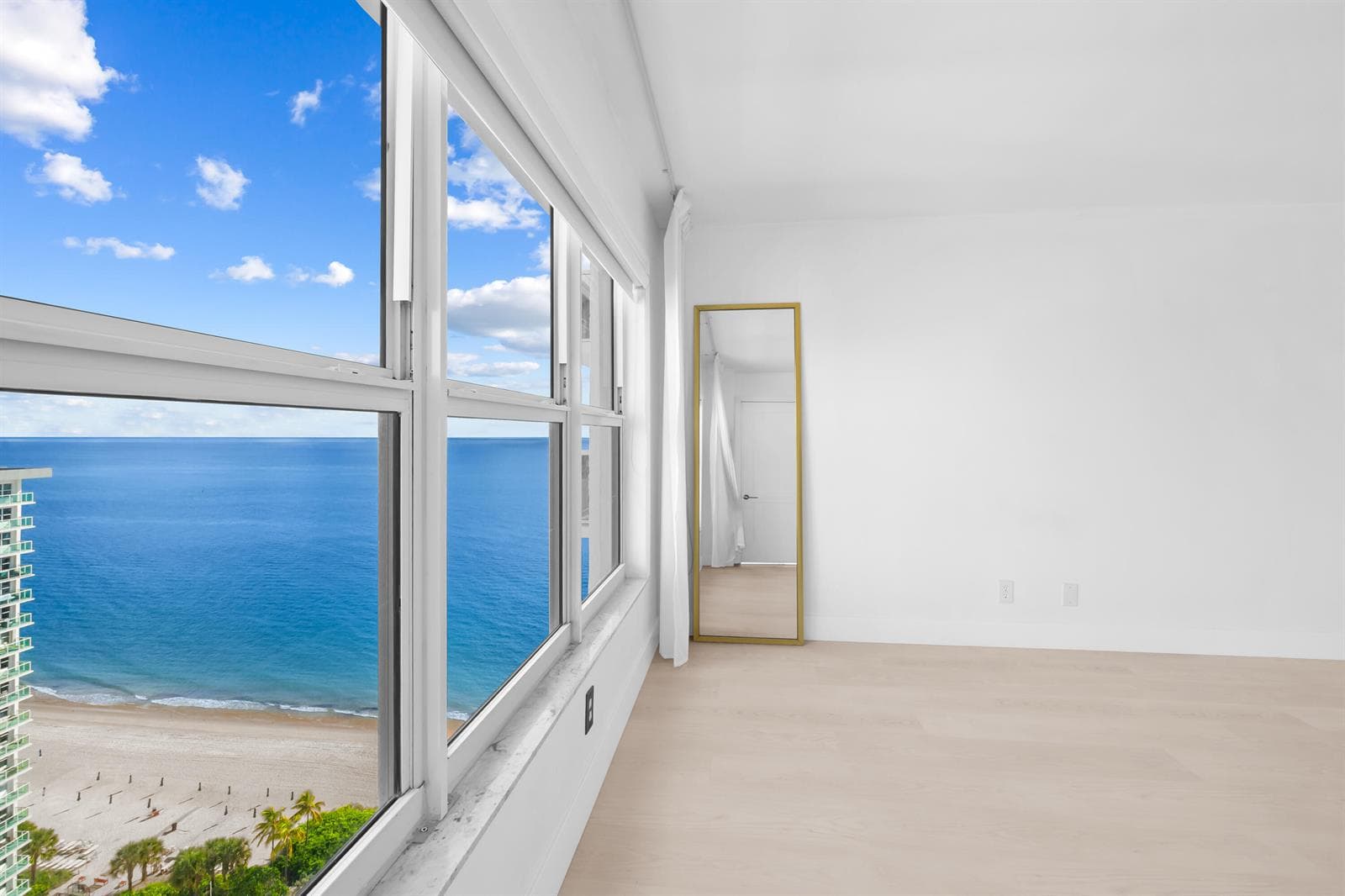 3500 GALT OCEAN Drive 2212A photo 11
