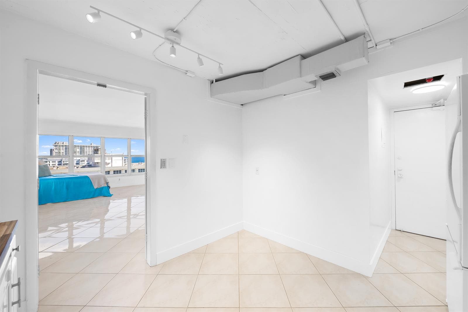 3500 GALT OCEAN Drive 2212A photo 19