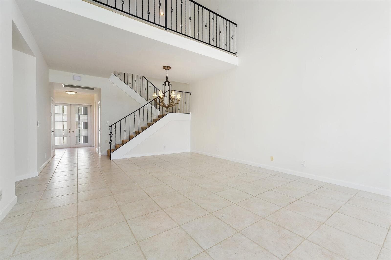 1412 HARBOUR POINT Drive photo 15