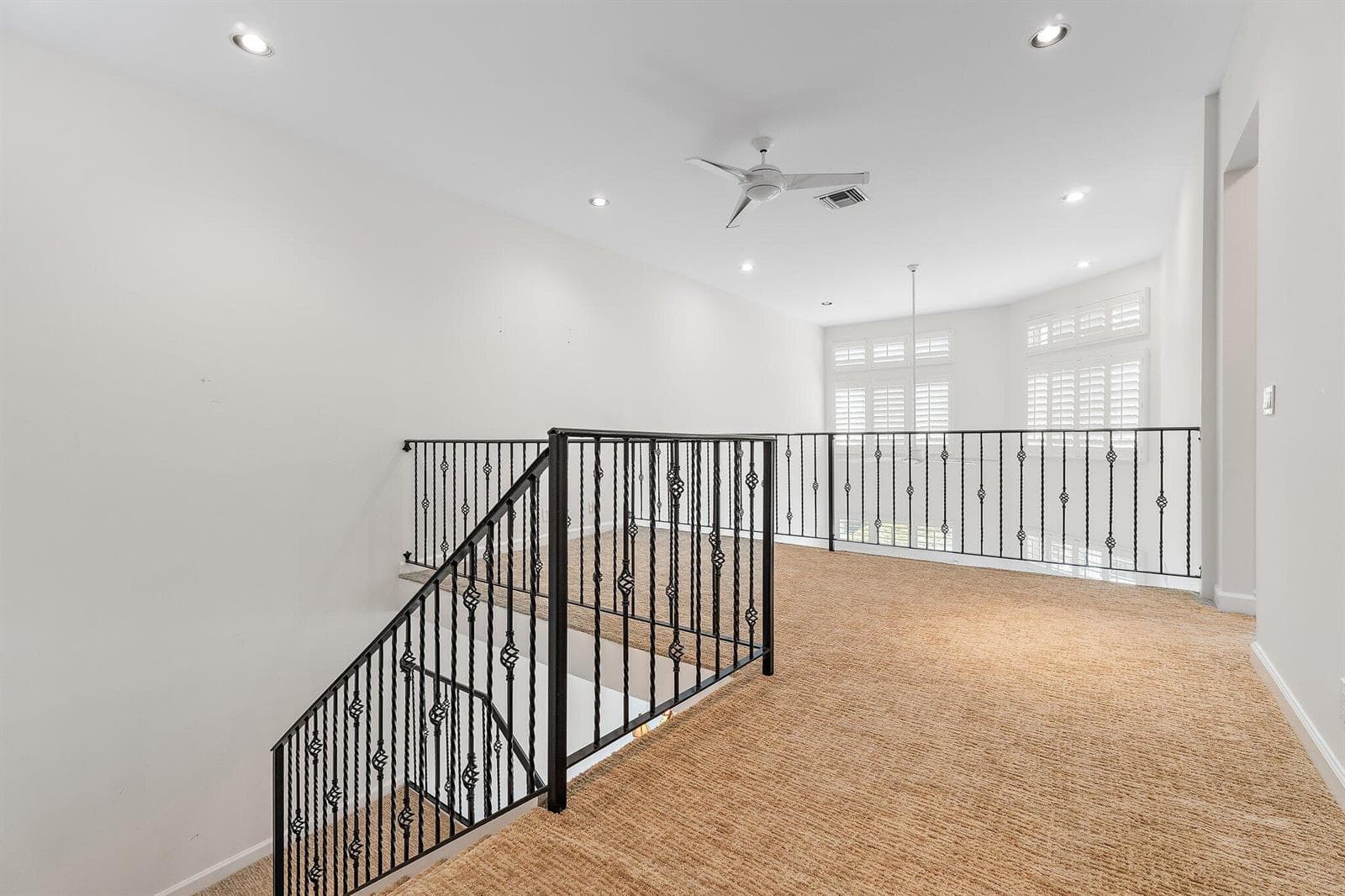 1412 HARBOUR POINT Drive photo 25