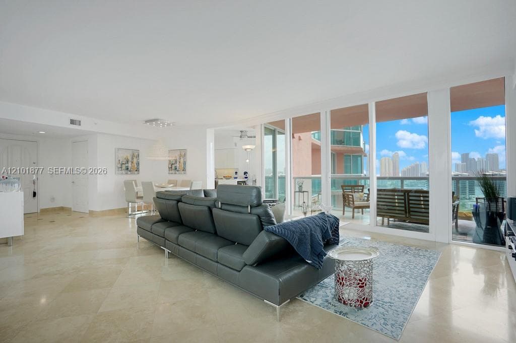 3370 Hidden Bay Dr 2310 photo 6