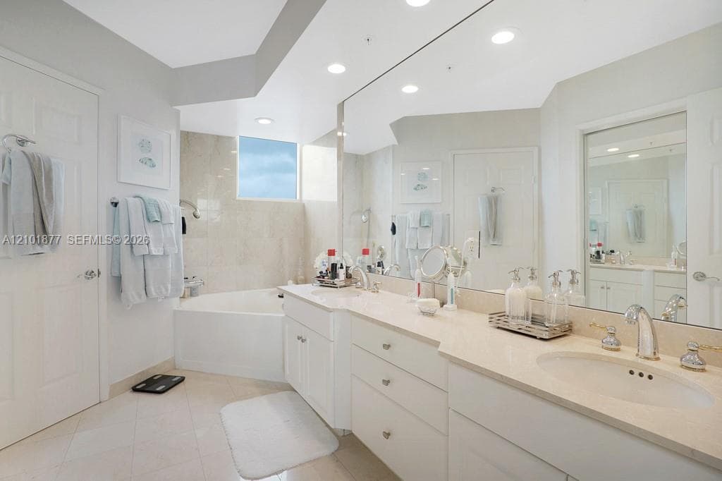 3370 Hidden Bay Dr 2310 photo 16