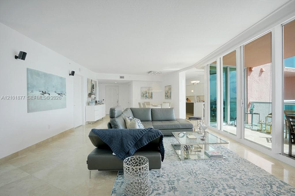 3370 Hidden Bay Dr 2310 photo 3
