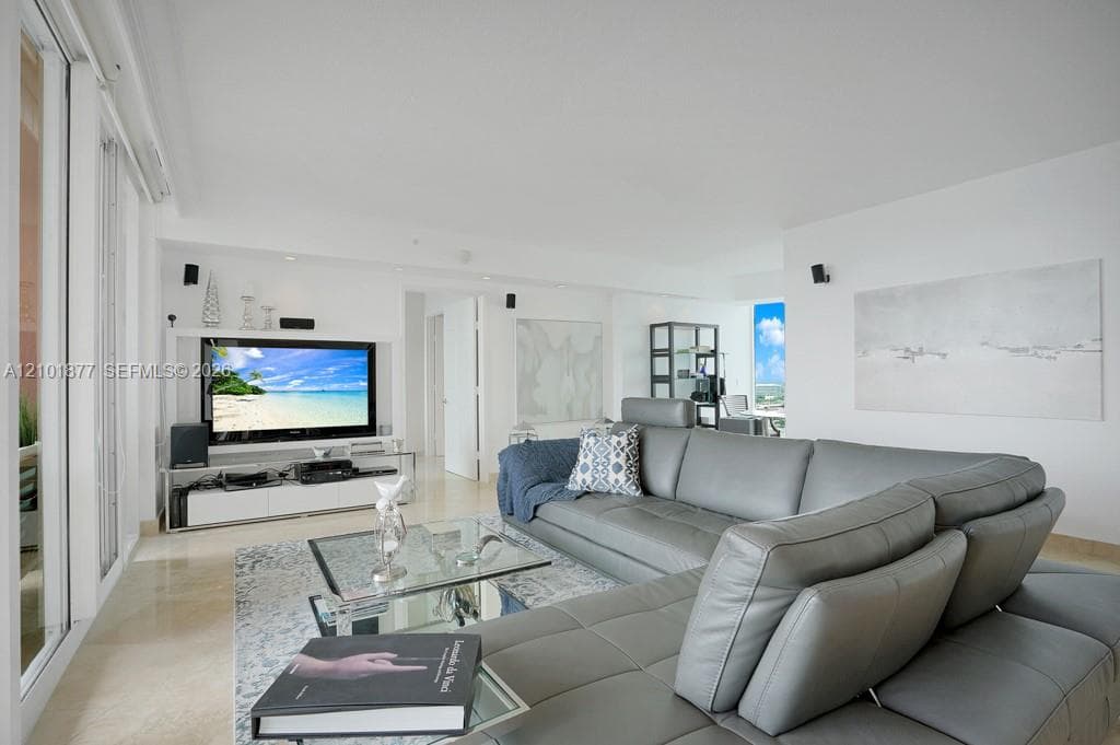 3370 Hidden Bay Dr 2310 photo 5