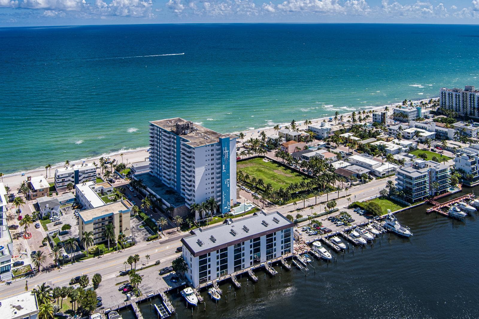 3200 N OCEAN Drive 402 photo 20