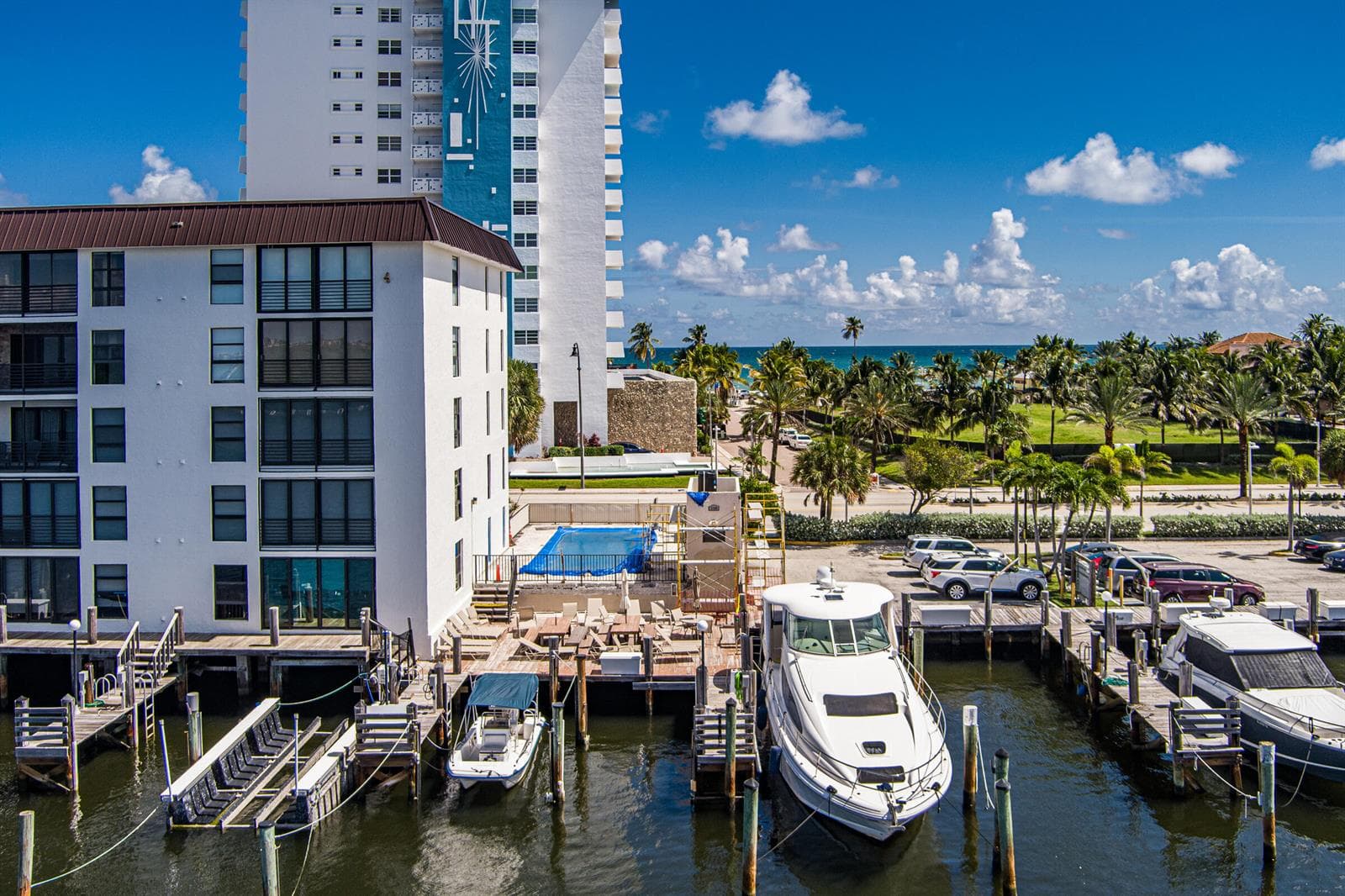 3200 N OCEAN Drive 402 photo 10