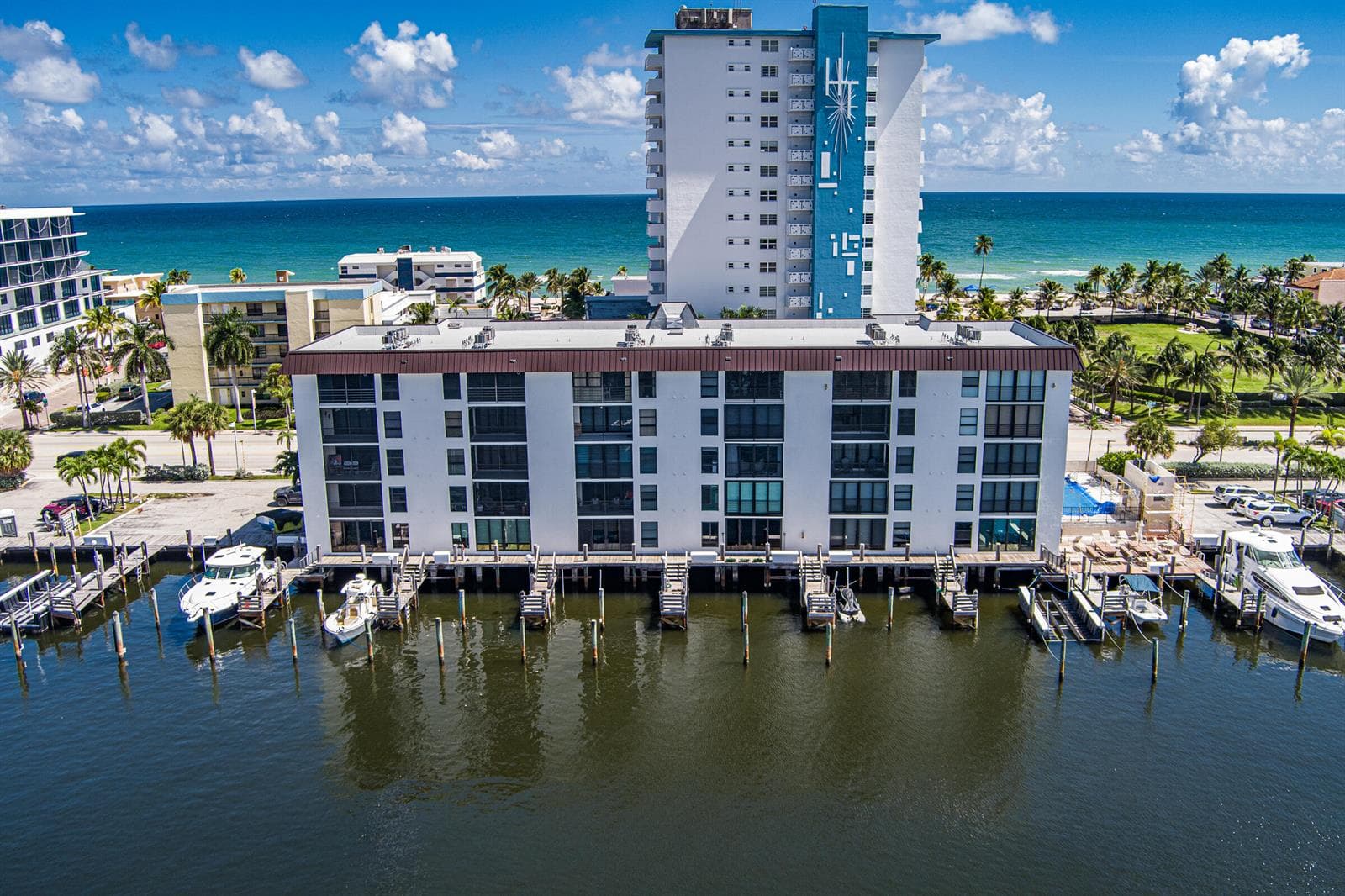 3200 N OCEAN Drive 402 photo 18