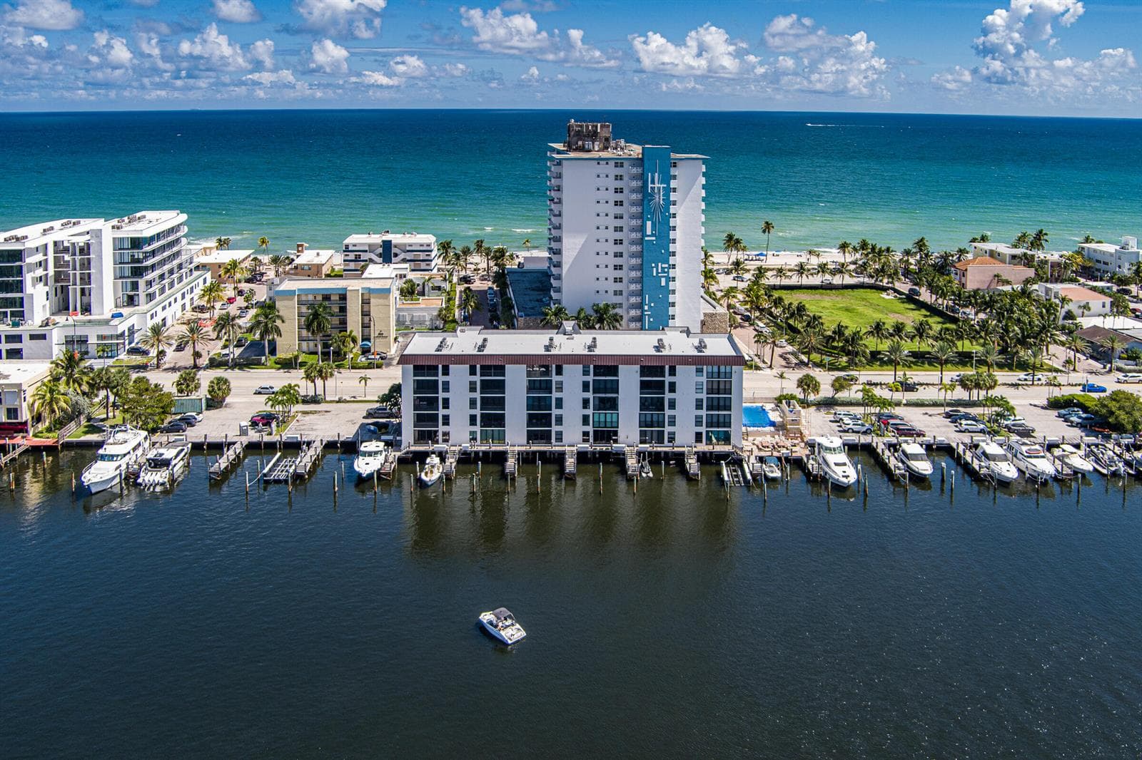 3200 N OCEAN Drive 402 photo 15