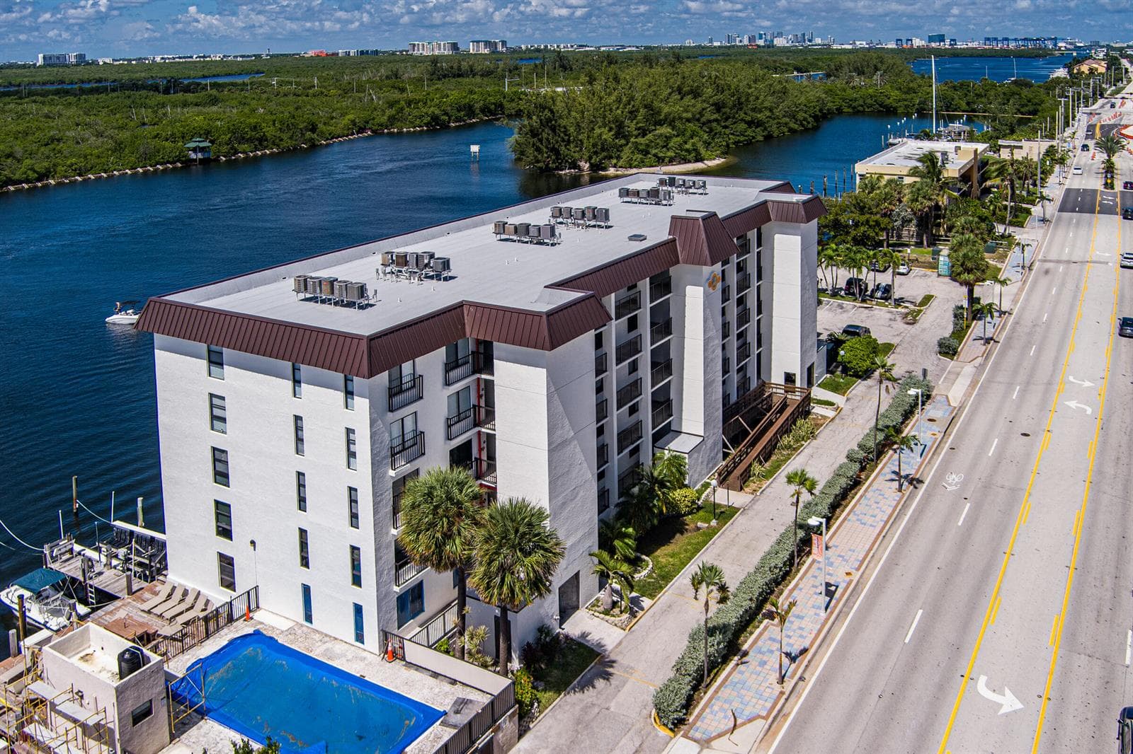 3200 N OCEAN Drive 402 photo 8