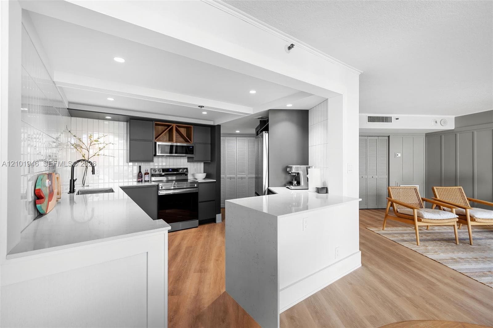 1361 S Ocean Blvd 805 photo 4