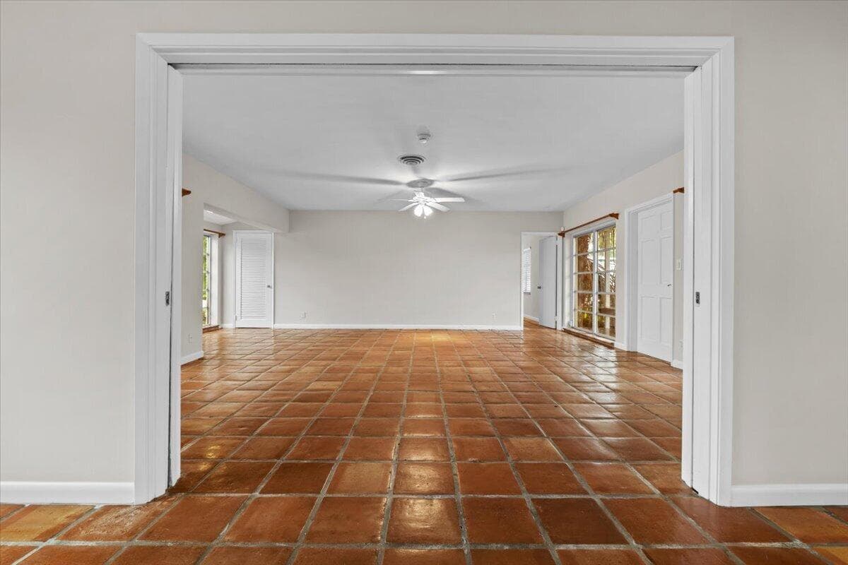 2337 SW 27TH Avenue photo 9