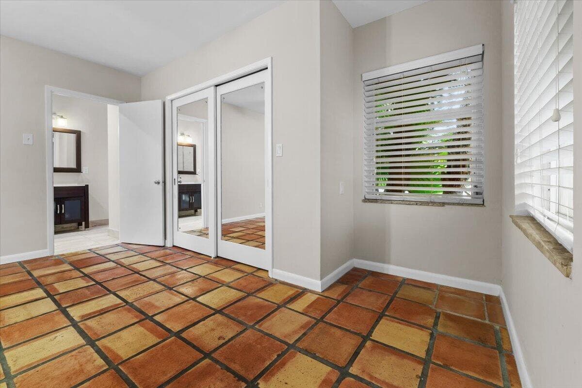 2337 SW 27TH Avenue photo 24