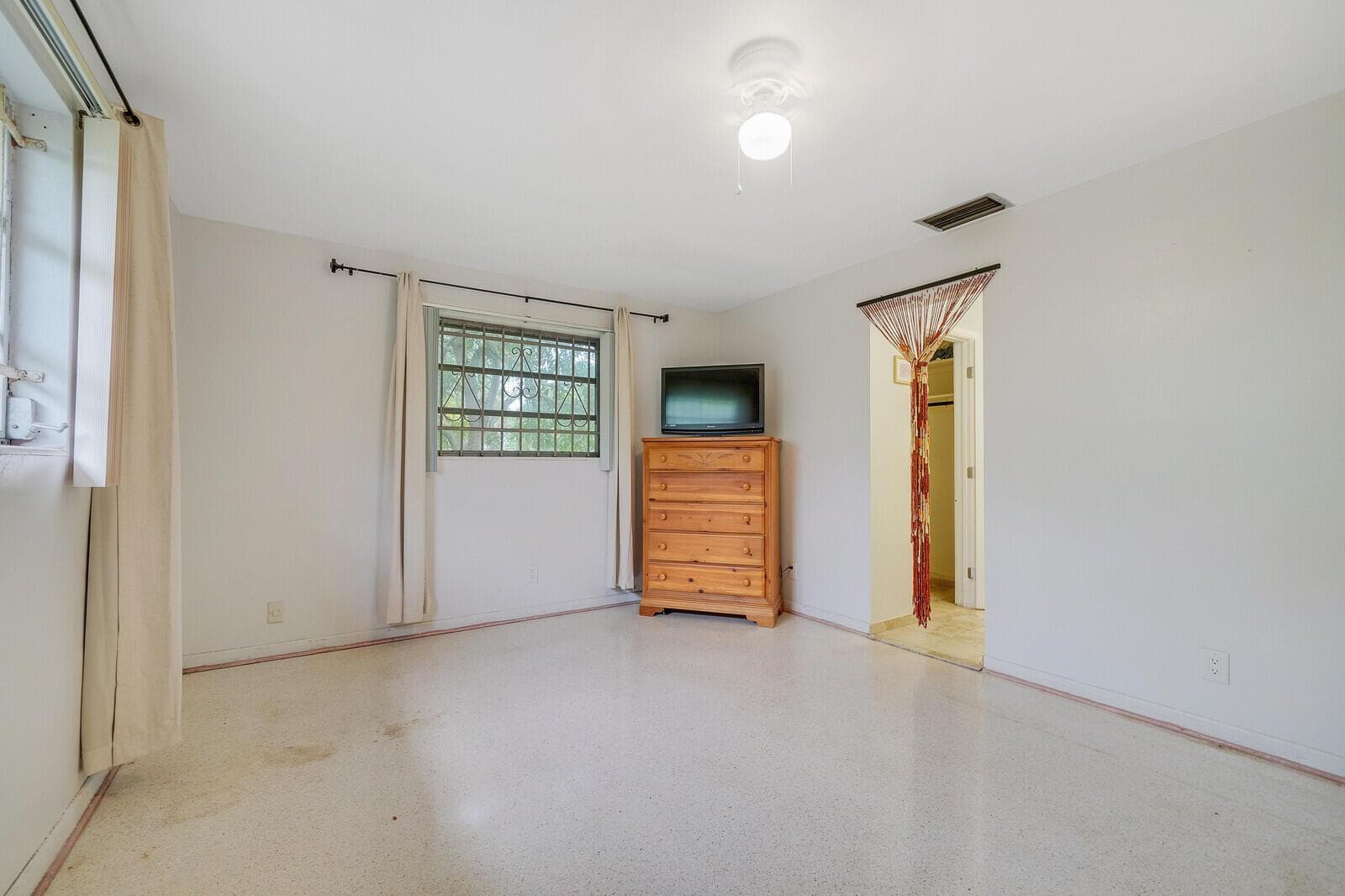 1612 42nd Street photo 18