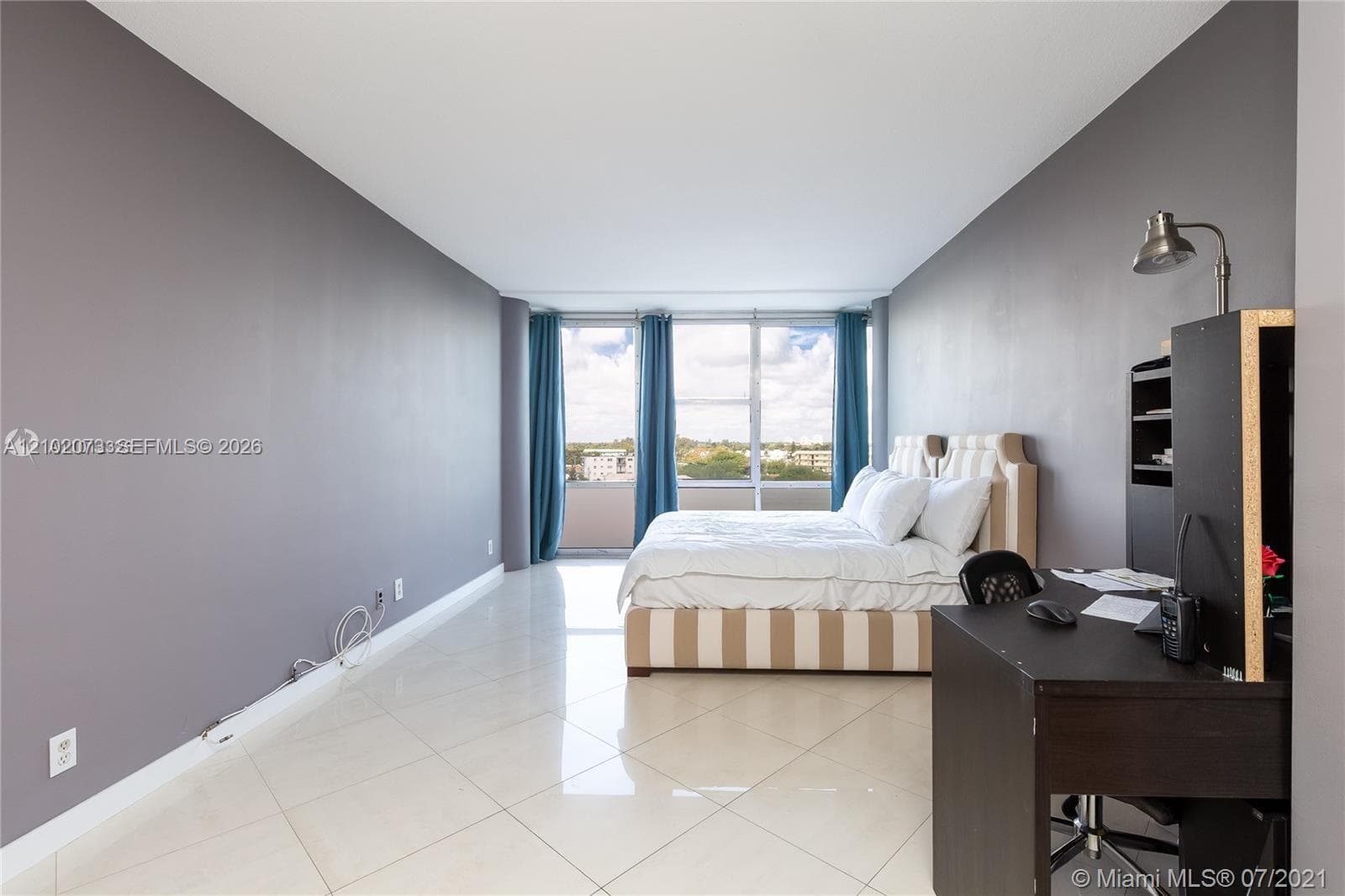 900 Bay Dr 617 photo 4