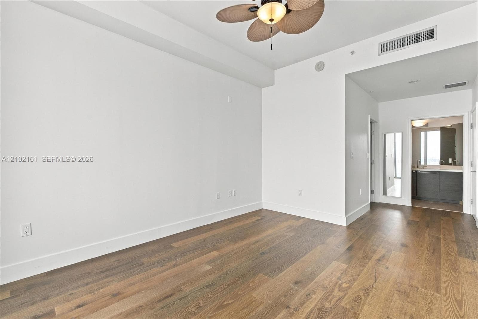 7928 East Dr 702 photo 16