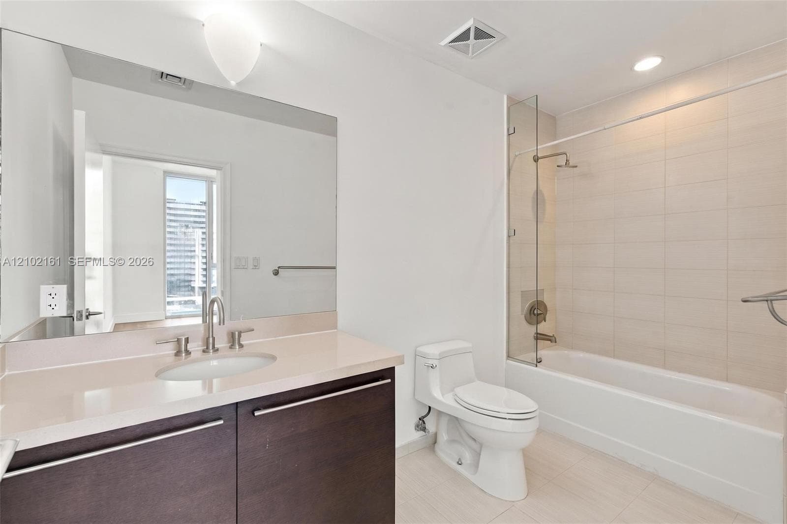 7928 East Dr 702 photo 9