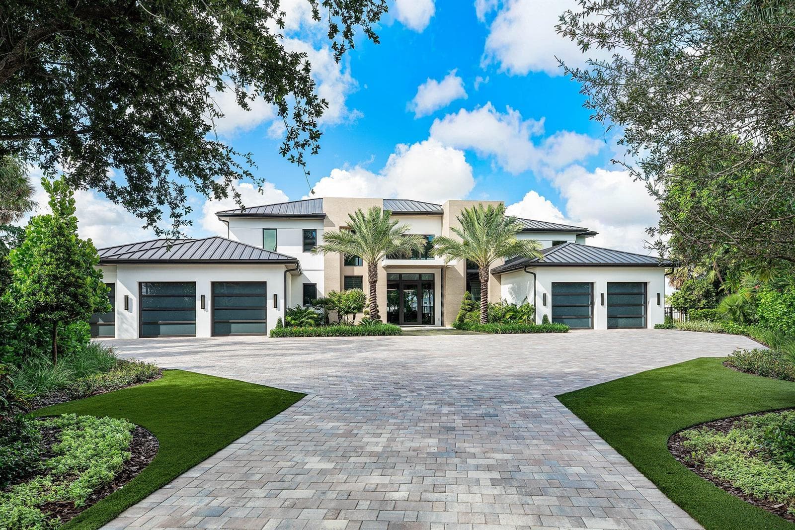 2961 NE 27TH Avenue photo 1