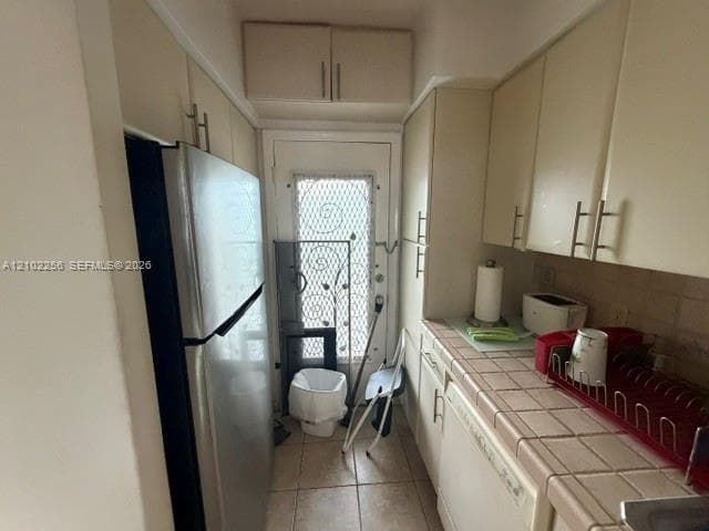 2500 Diana Dr 308 photo 9