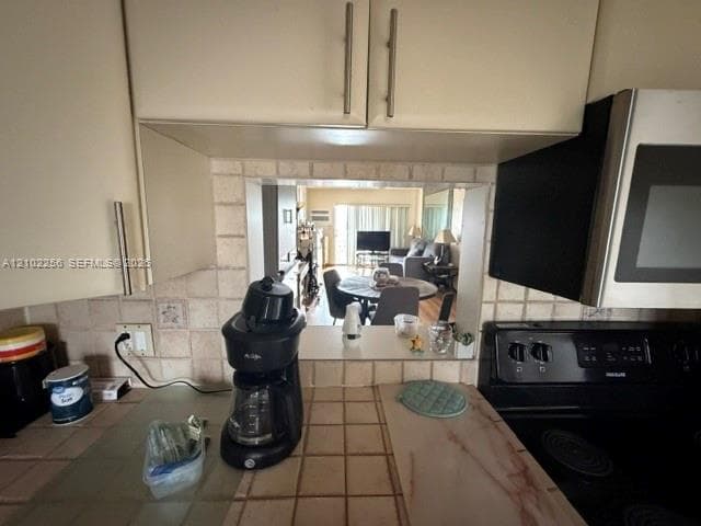 2500 Diana Dr 308 photo 10