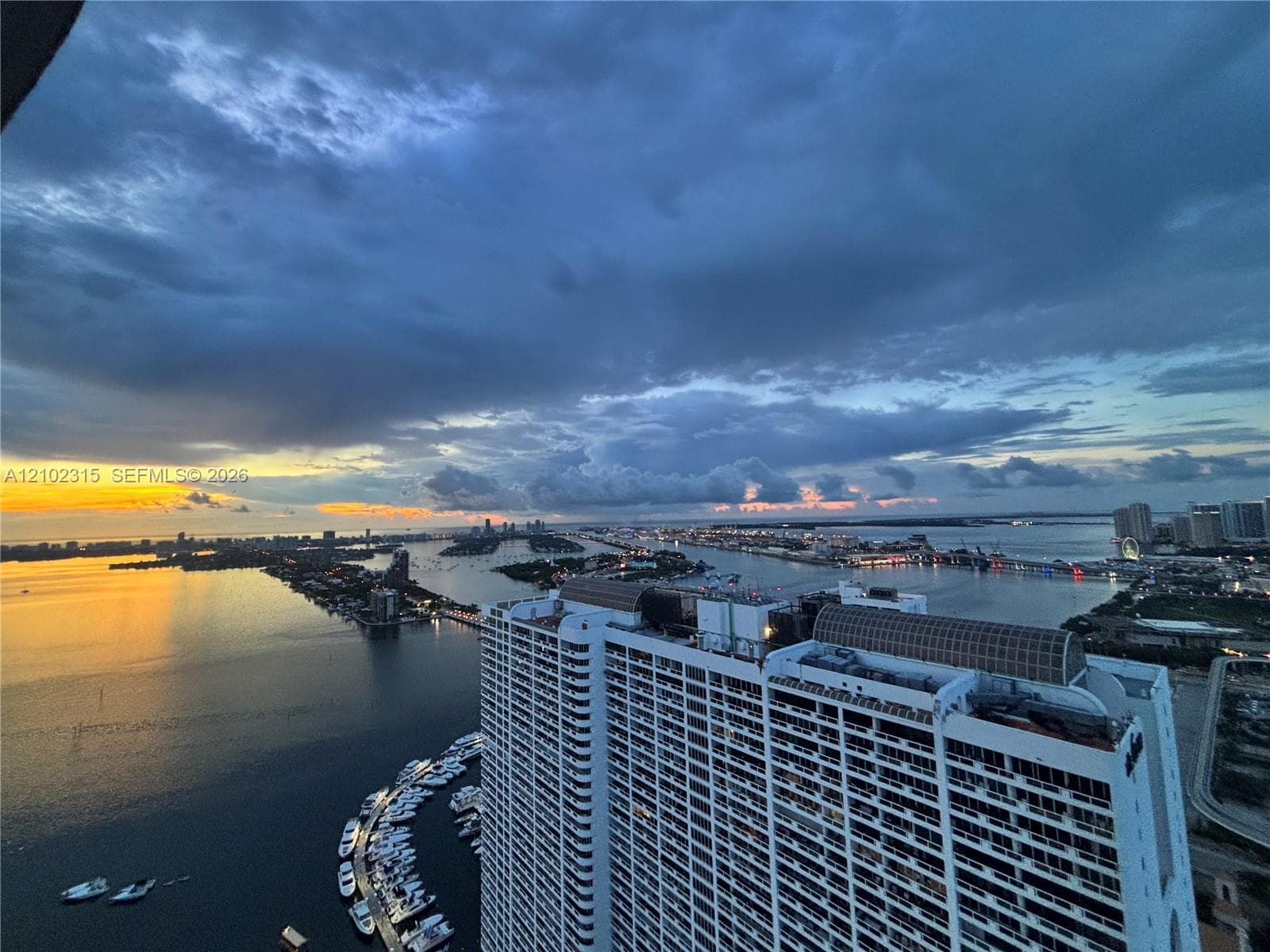 1750 N Bayshore Dr 4804 photo 22