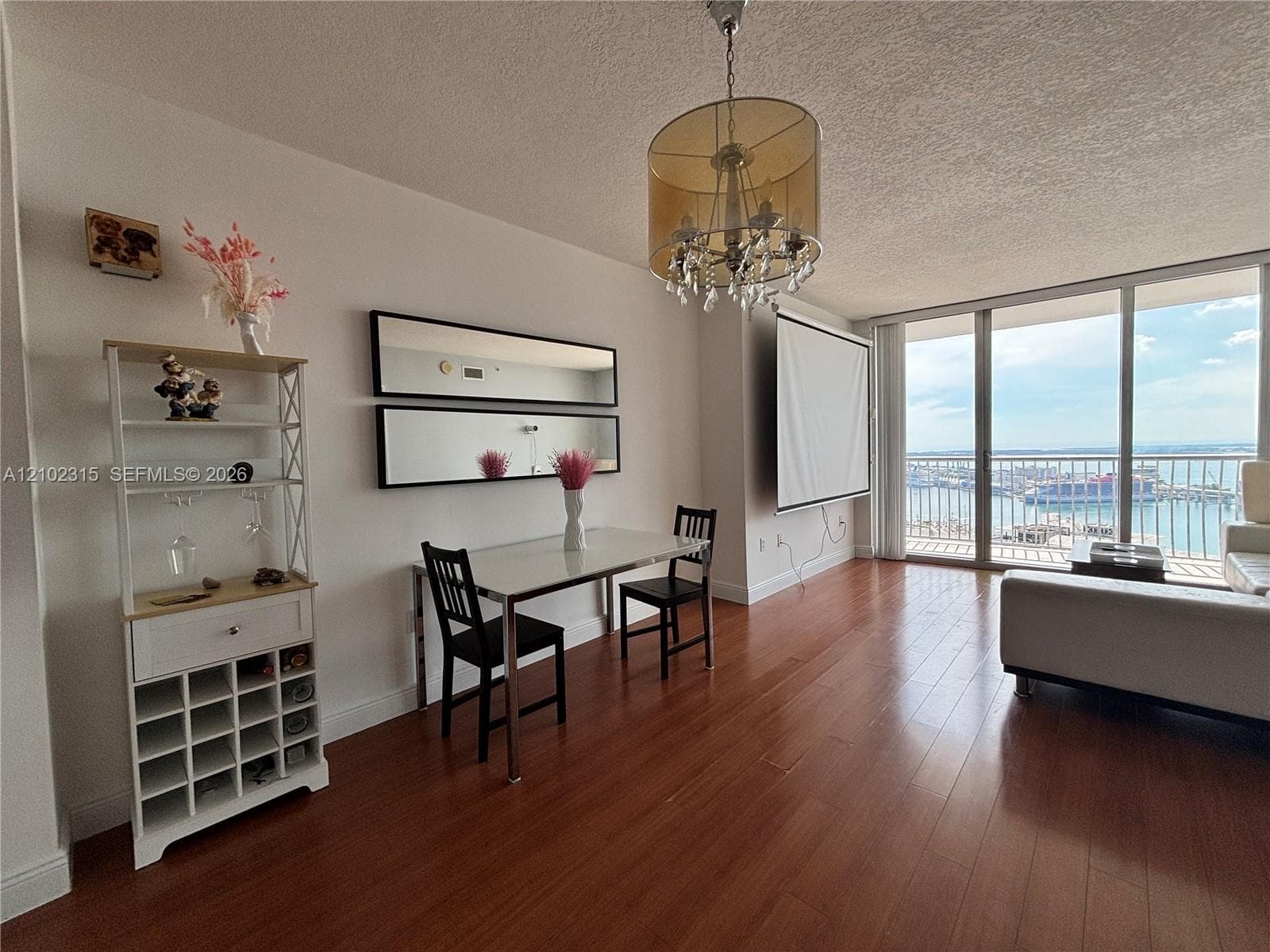 1750 N Bayshore Dr 4804 photo 5