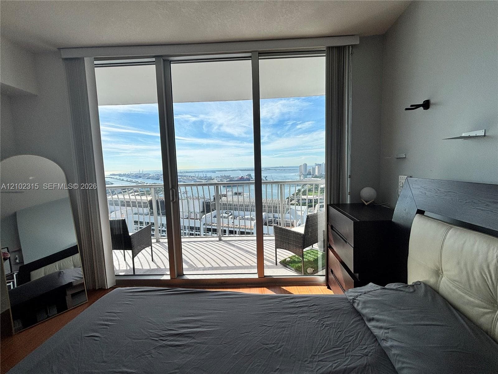 1750 N Bayshore Dr 4804 photo 9